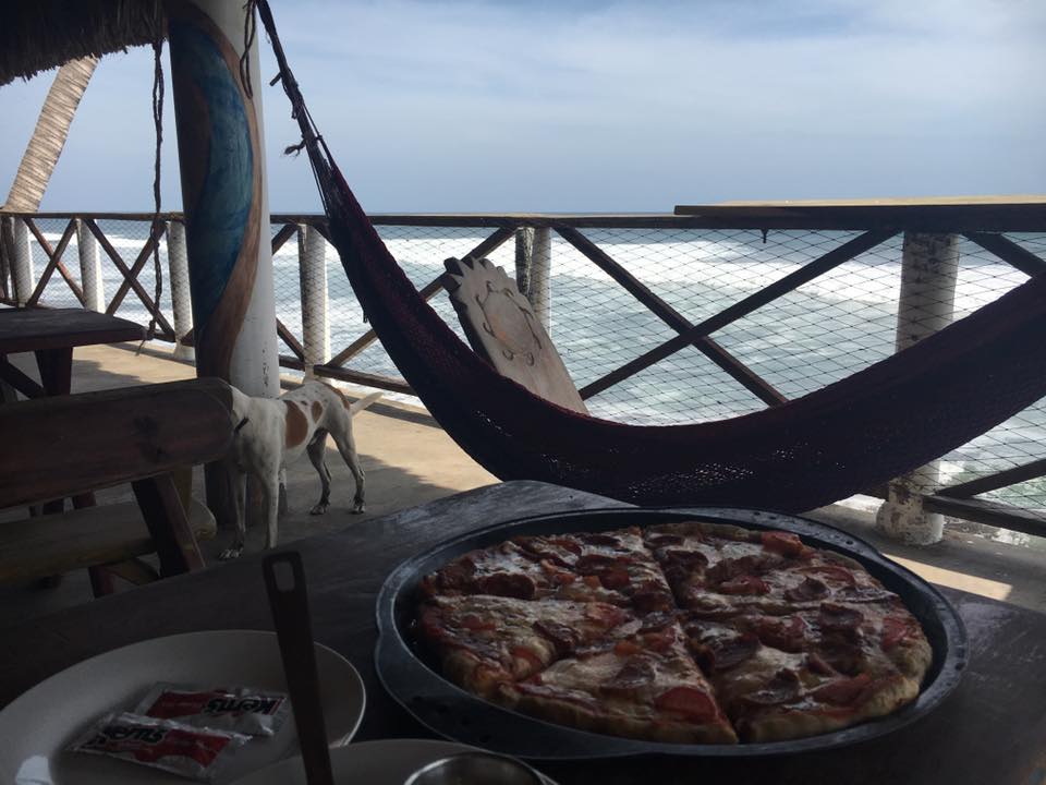 Pizza for lunch at our hotel in El Zonte