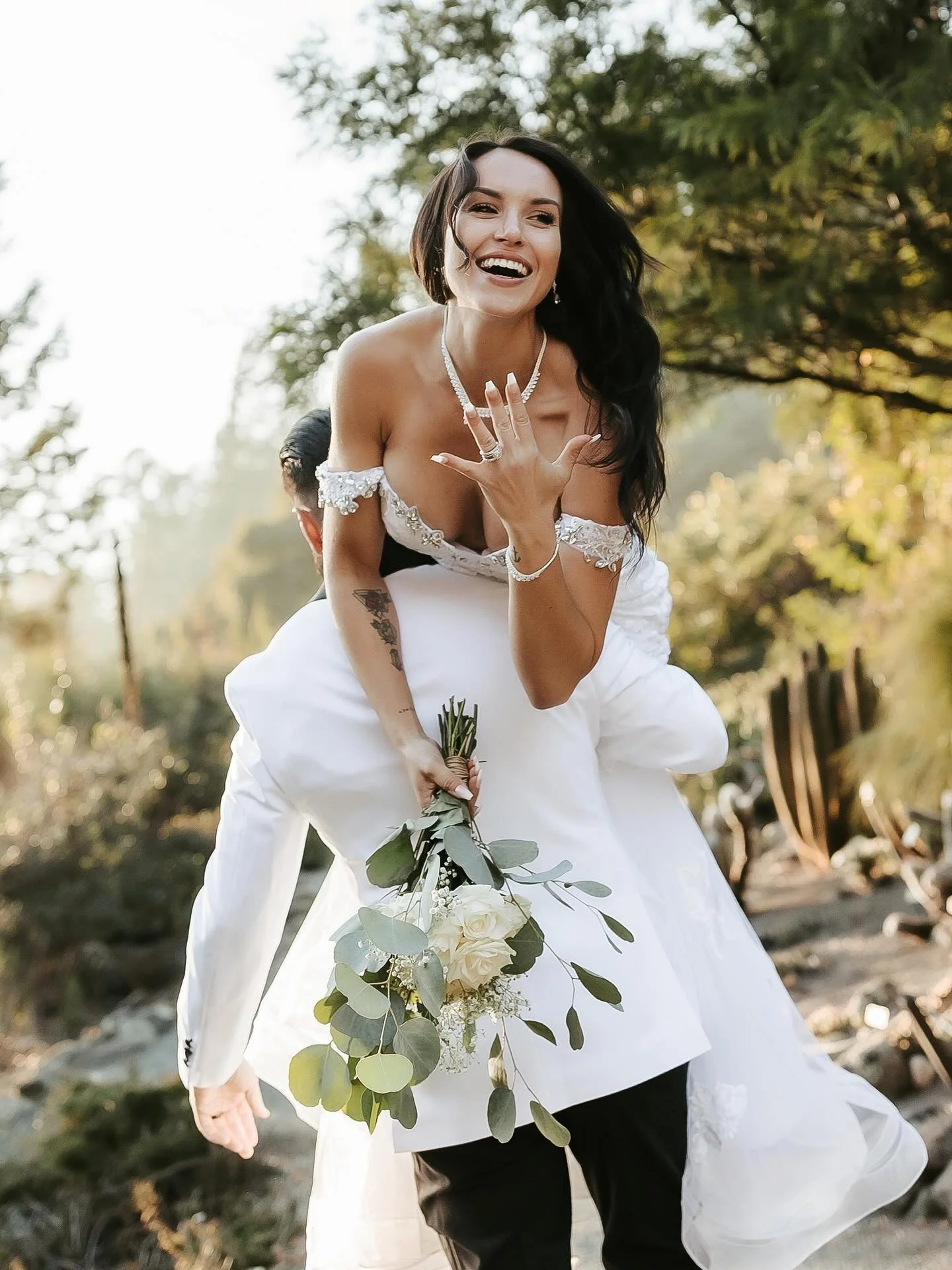 First image: wedding; second image: engagement session. I love them both so much!
..
&hellip;
.
&hellip;
..
.
#ucberkeley #caratsandcake #californiaweddingphotographer #subject_light #marthaweddings #sonomacountyweddingphotographer #weddinginspo #cal