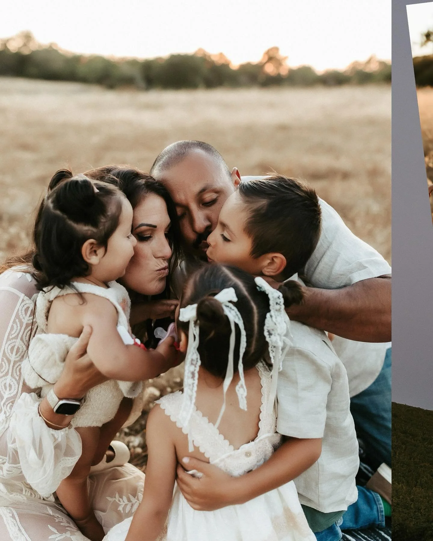 I&rsquo;ve never seen a family do a &ldquo;family kiss&rdquo; but it was seriously the cutest thing I&rsquo;ve ever seen and I&rsquo;m jealous I didn&rsquo;t think of this for my own family over the last 11 1/2 years lol. I&rsquo;m not kidding, these