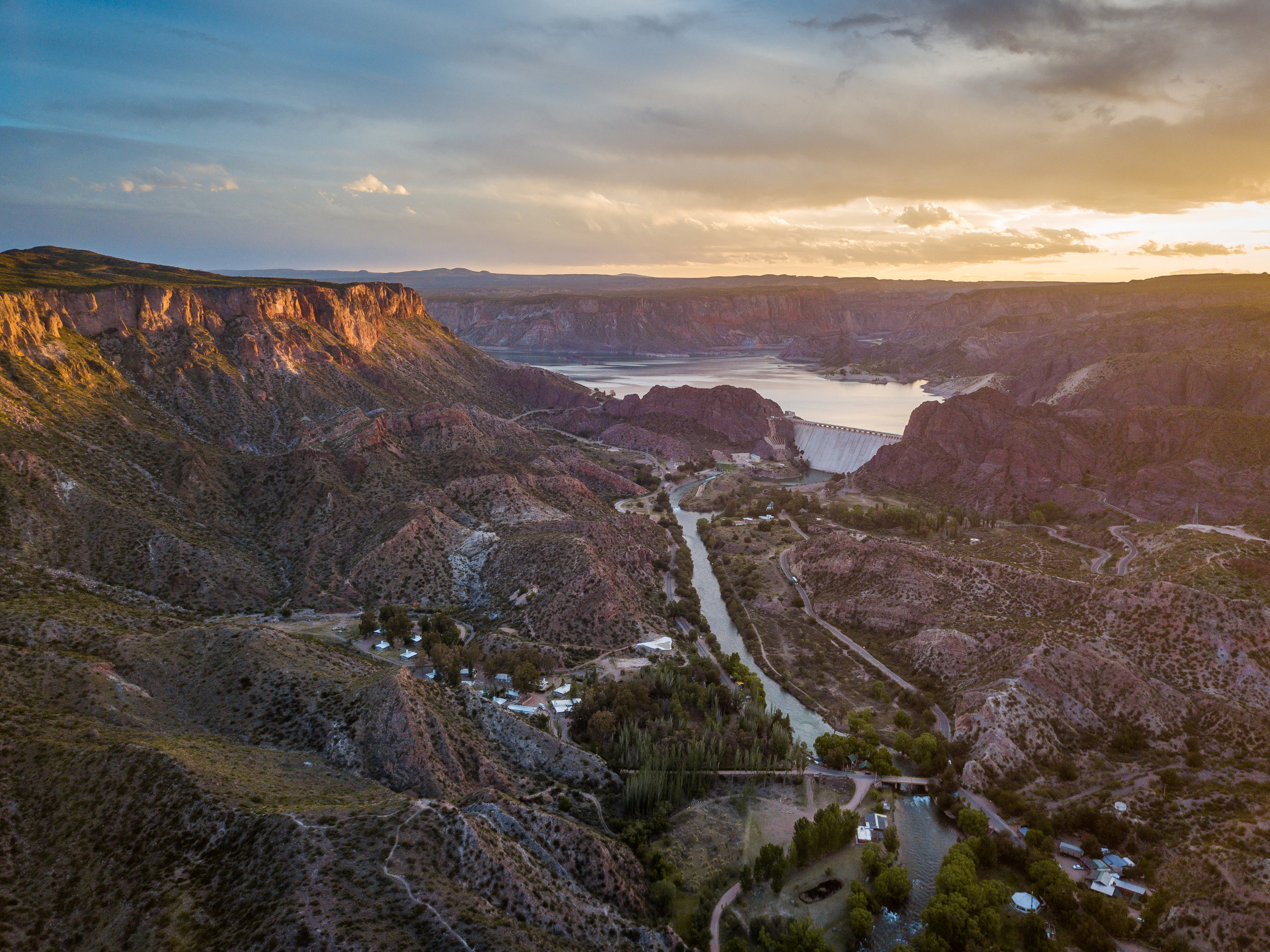 Valle Grande, El Nihuil Dam