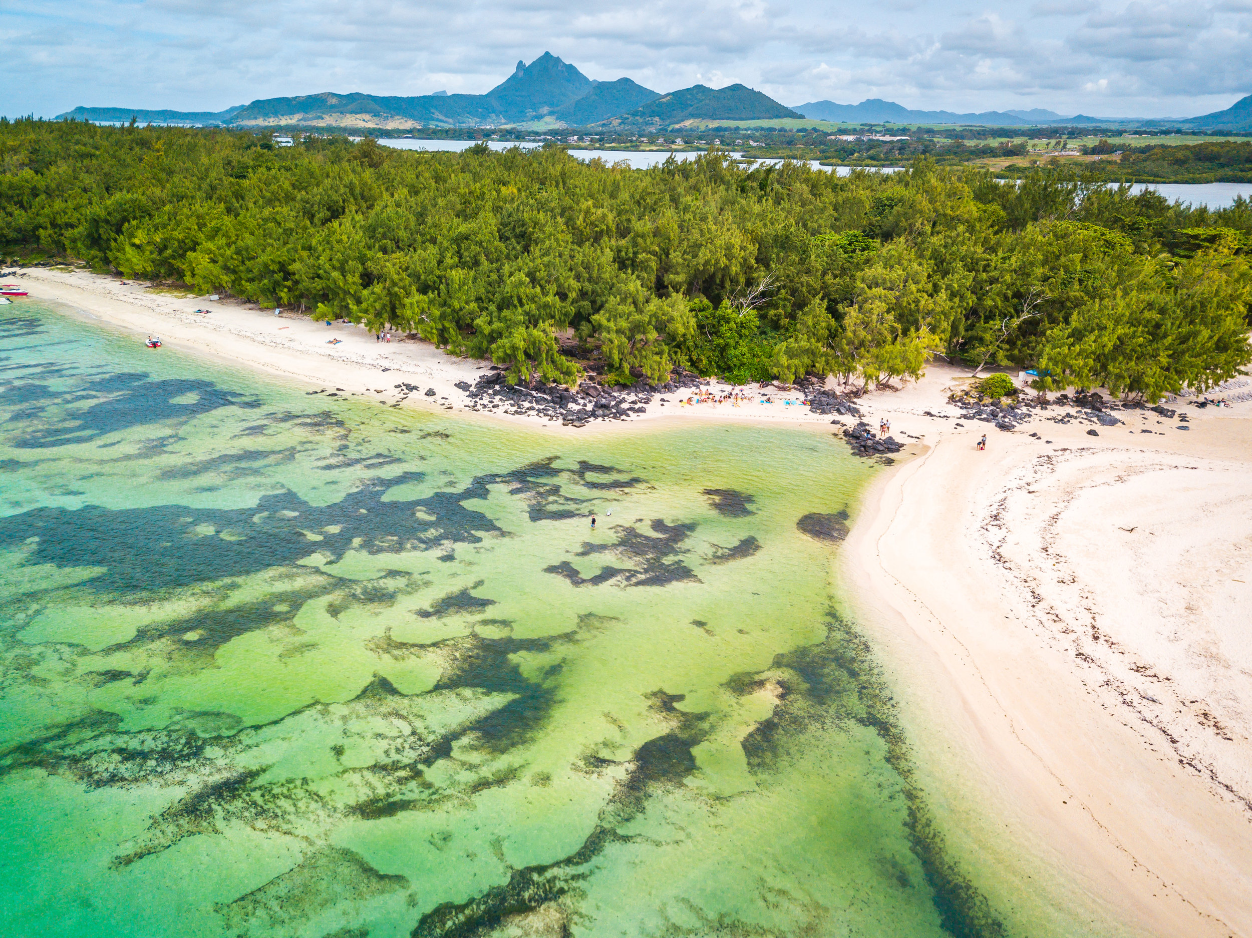 Ile Aux Cerfs - Mauritius Lagoon