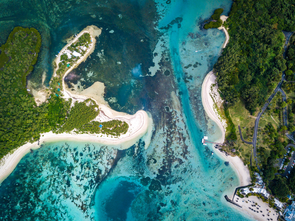 Ile Aux Mangénie - Mauritius Lagoon