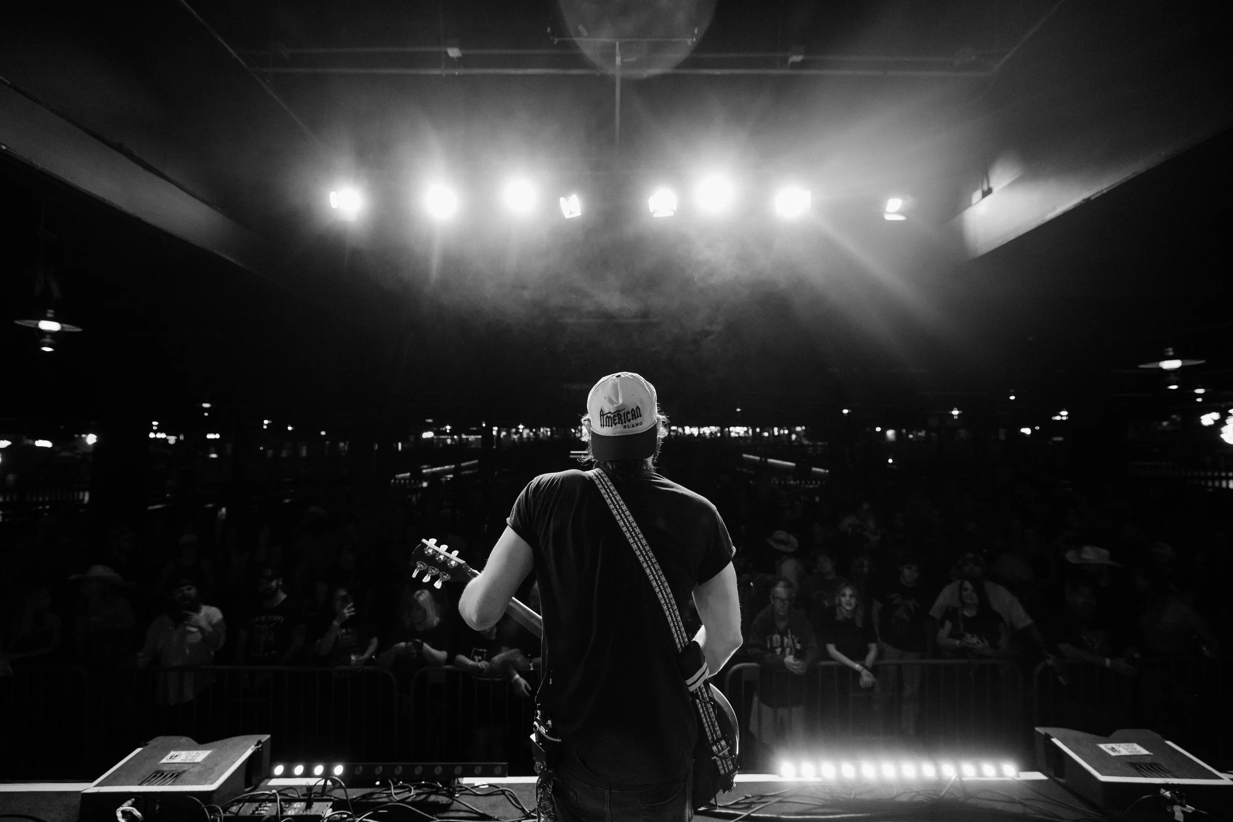 Bubba-Sellars_Them-Dirty-Roses_Billy-Bobs_Fort-Worth-TX_20250605_569A1296_028.jpg