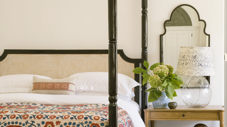 MIRRORS2_SunsetMag.jpg
