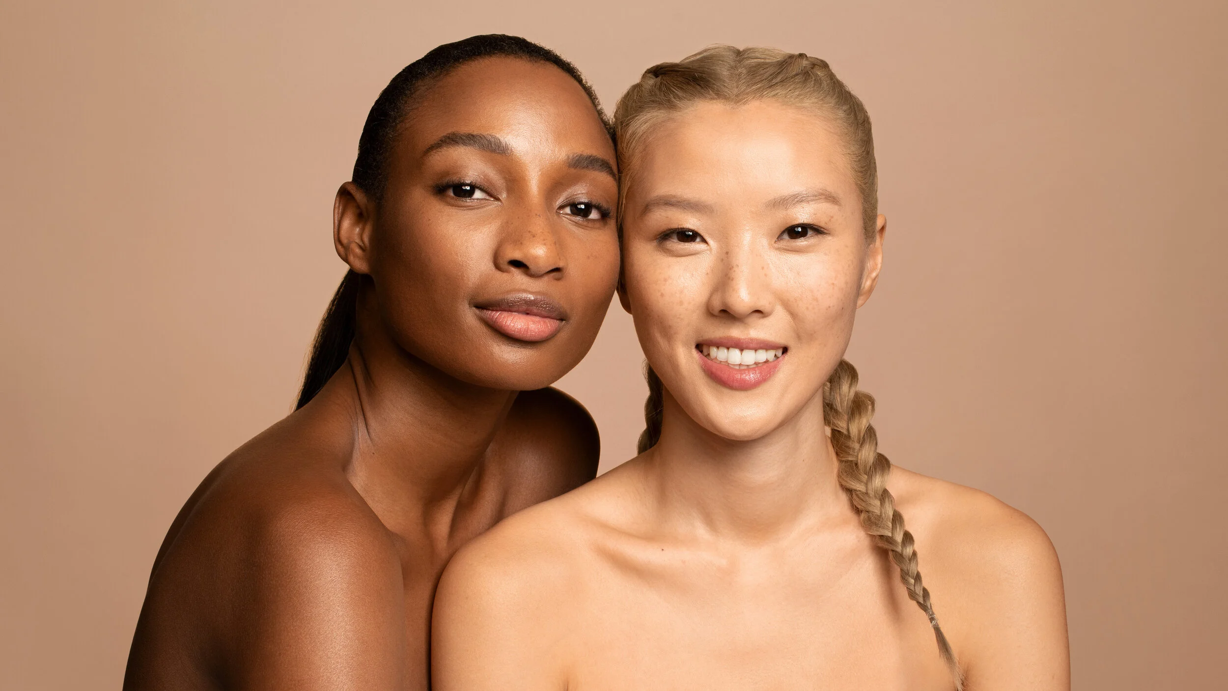 TWO_MODELS_FACE-POSE_095.JPG
