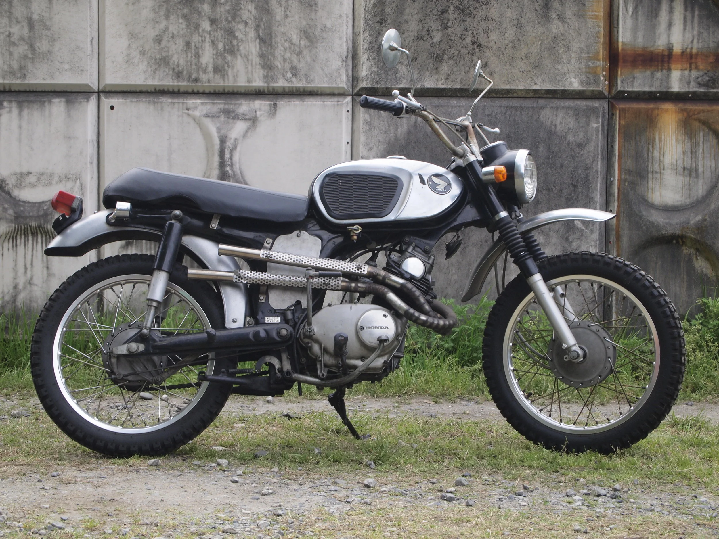 1968 HONDA CD125　スクランブラー仕様