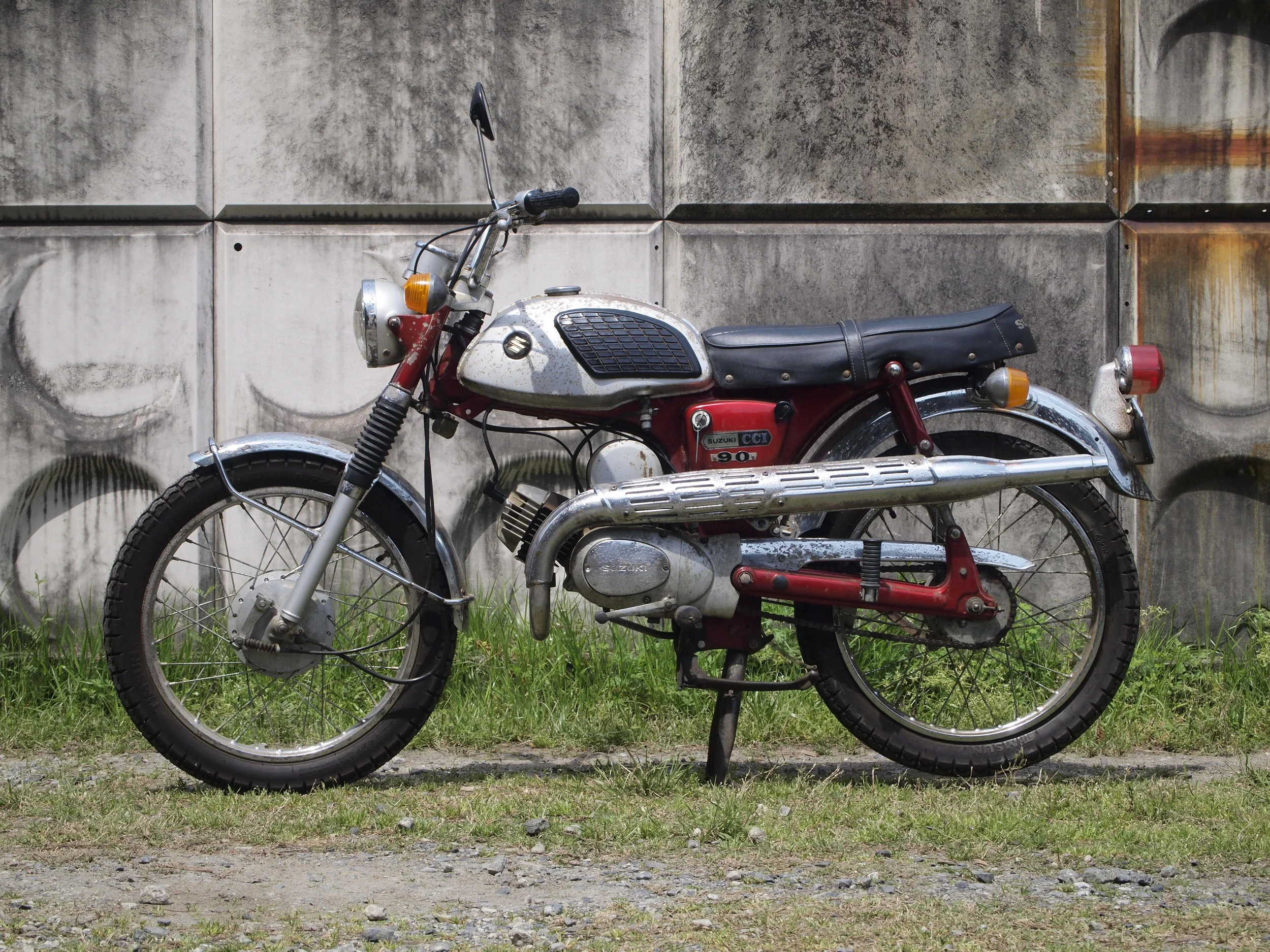 1968 SUZUKI AC90