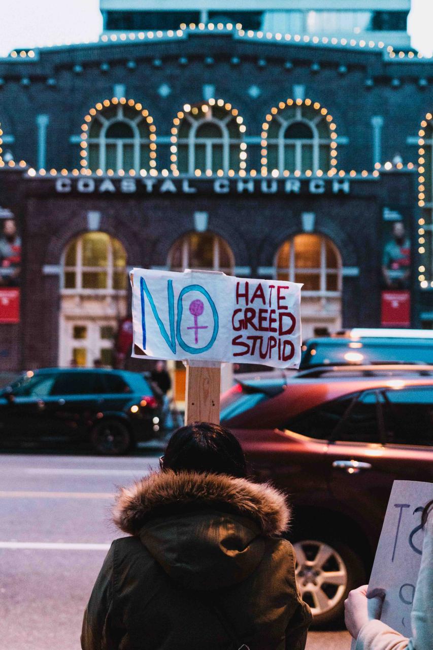 trump-tower-muslim-ban-vancouver-6.jpg