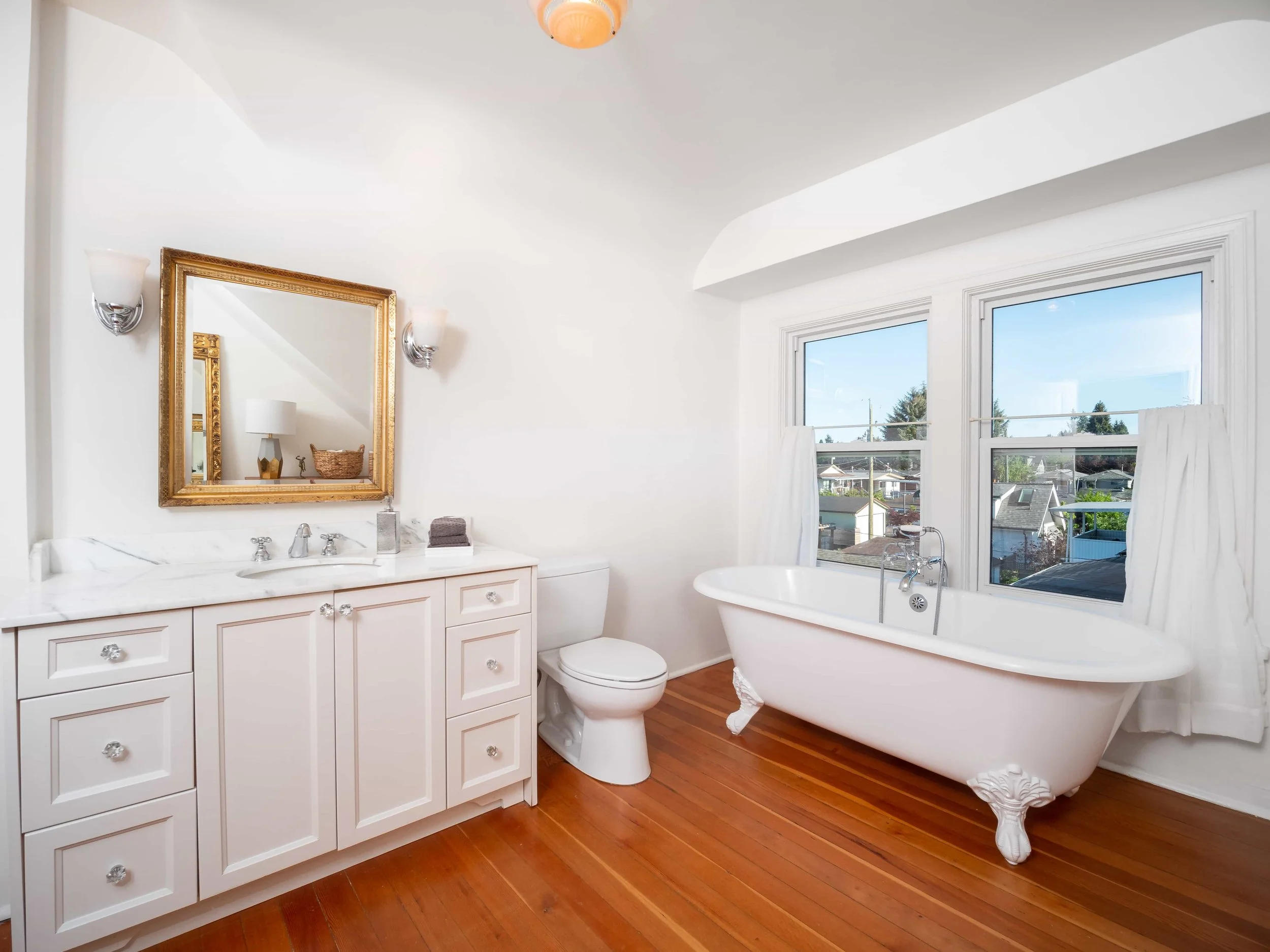 Airbnb-listing-photographer-vancouver-1.jpg