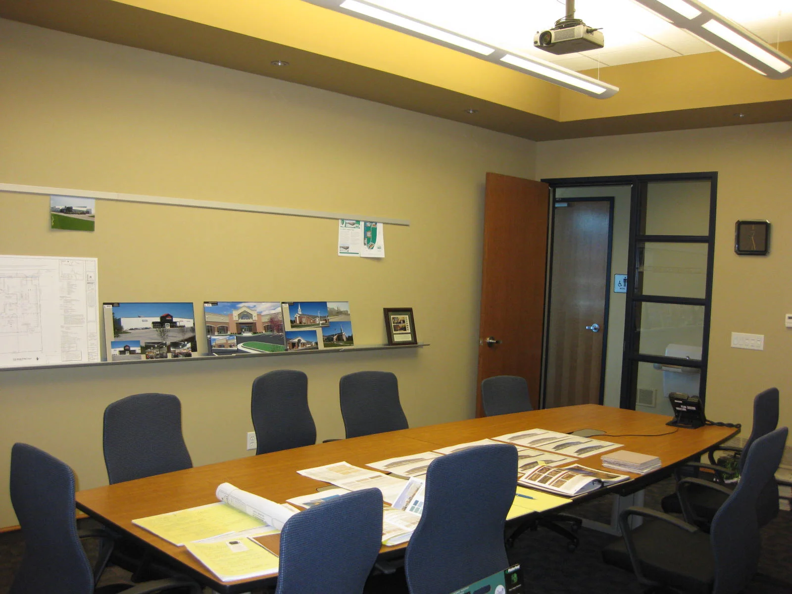 BROST ARCHITECTS OFFICE 007.JPG