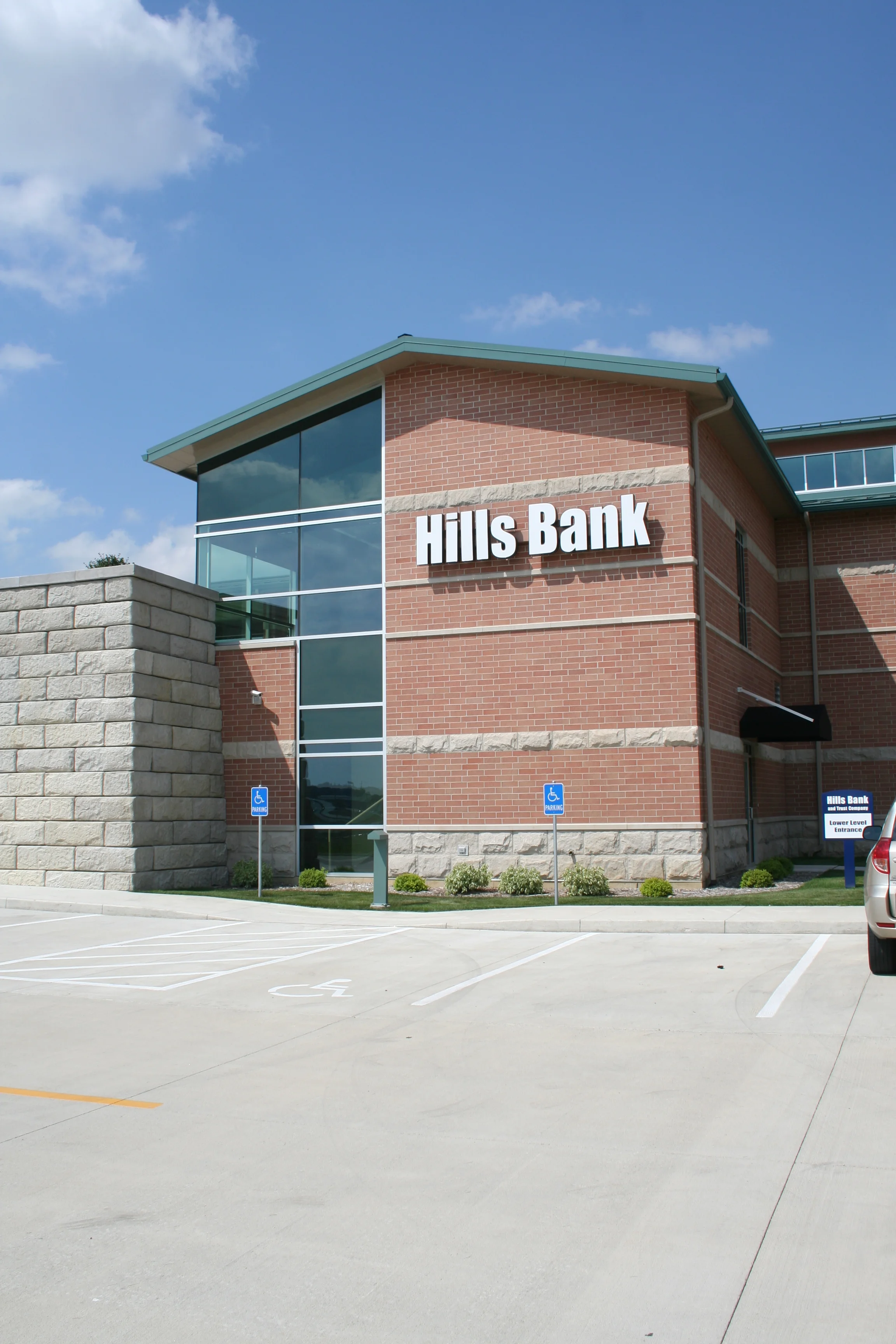    Hills Bank and Trust Company    3905 Blairs Ferry Rd NE Cedar Rapids, Iowa 