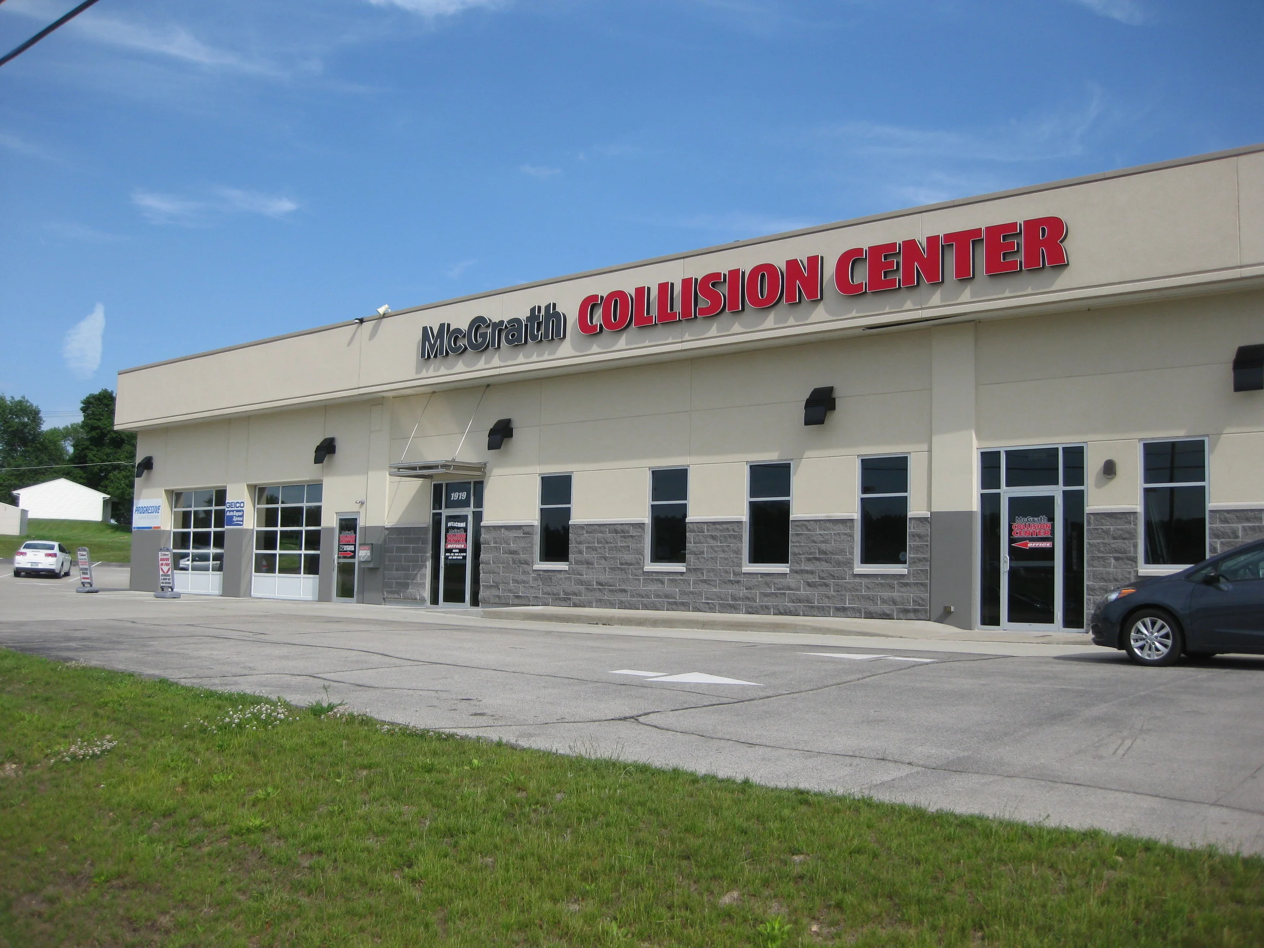    McGrath Collision Center     1919 Dodge Rd NE, Cedar Rapids, IA 52402  