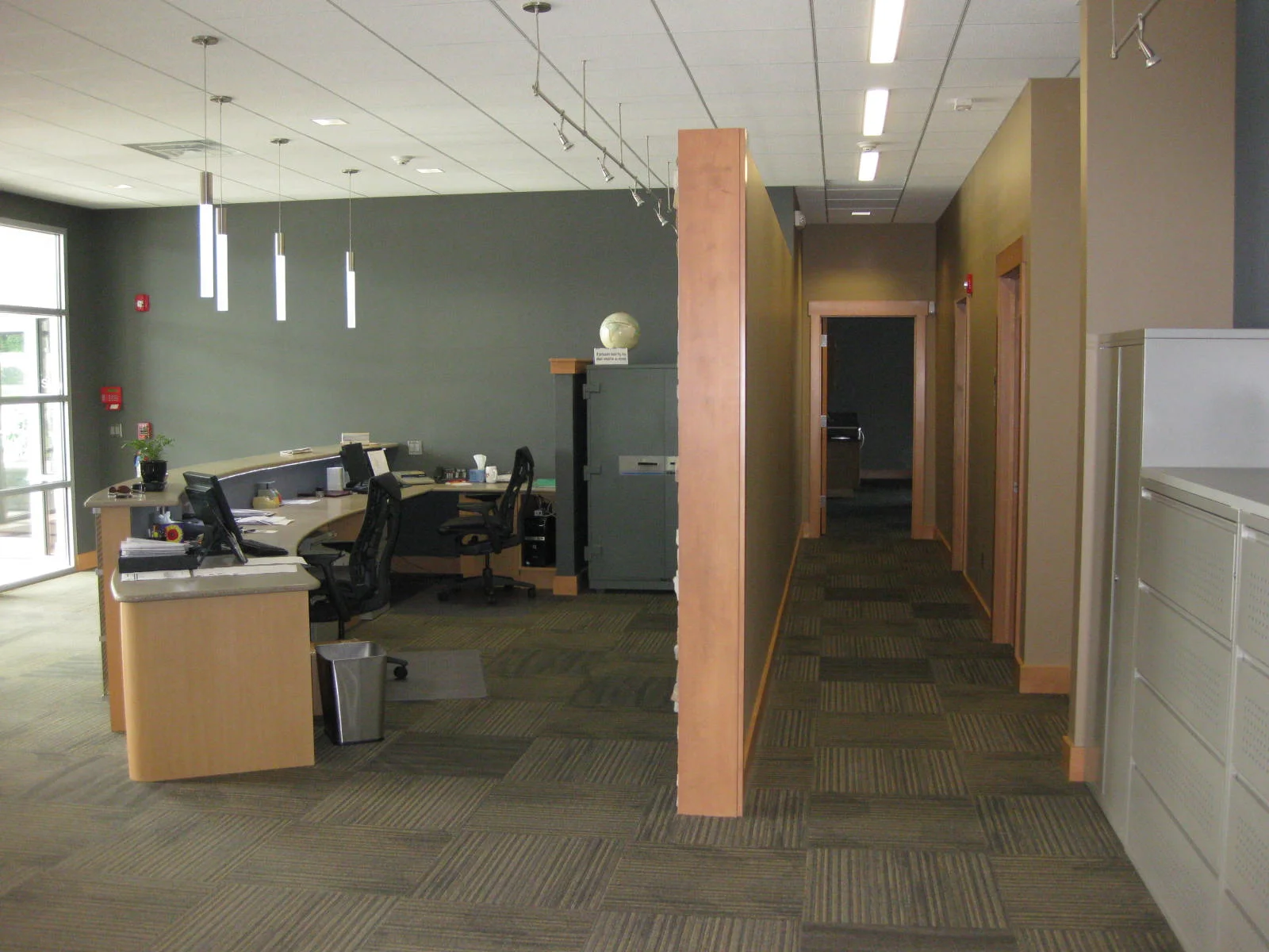 PAT BROKERAGE-4-24-10 016.JPG