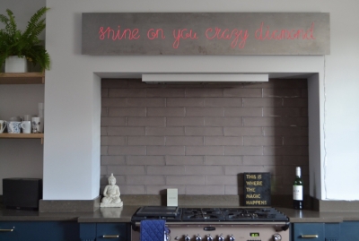 Just the best neon sign ever @lightupnorth