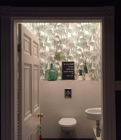 My first wallpapering win. Don't look too closely.
