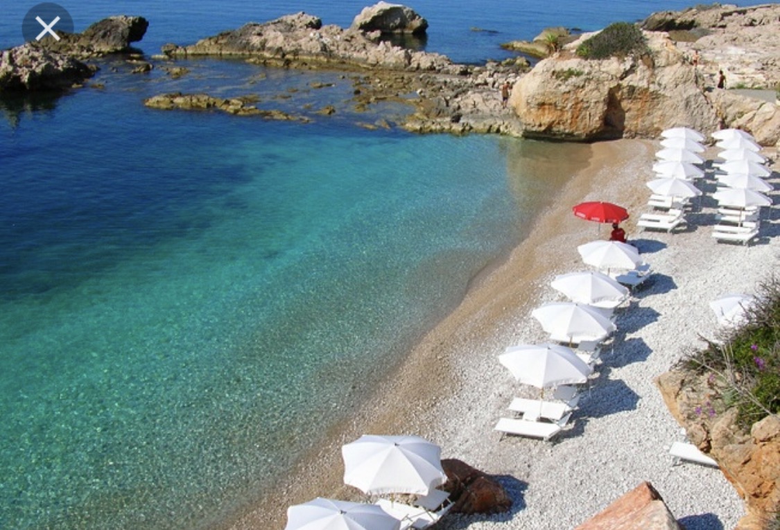 Unfortunately not, Kate, but I certainly wouldn't say no to a visit to this Liguria beach. Heaven.