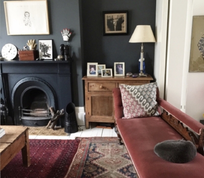 Enids' chaise with Enid on it.