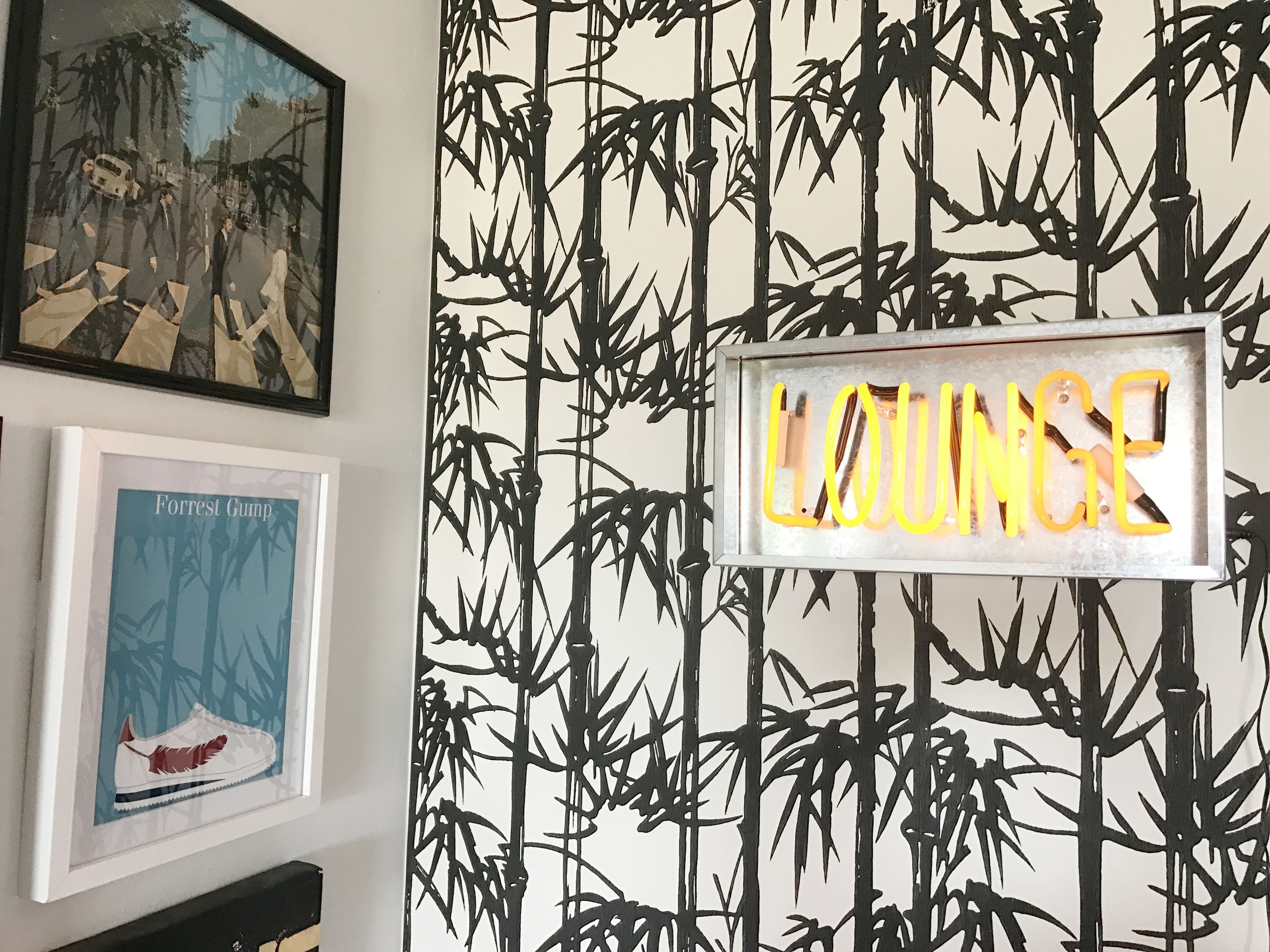The LOUNGE light is perfect for this space.