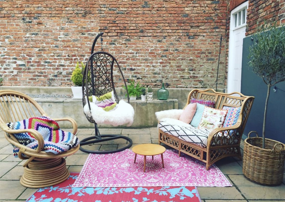The ill fated bamboo sofa. Ella has taken the egg chair for her bedroom and won't return it.