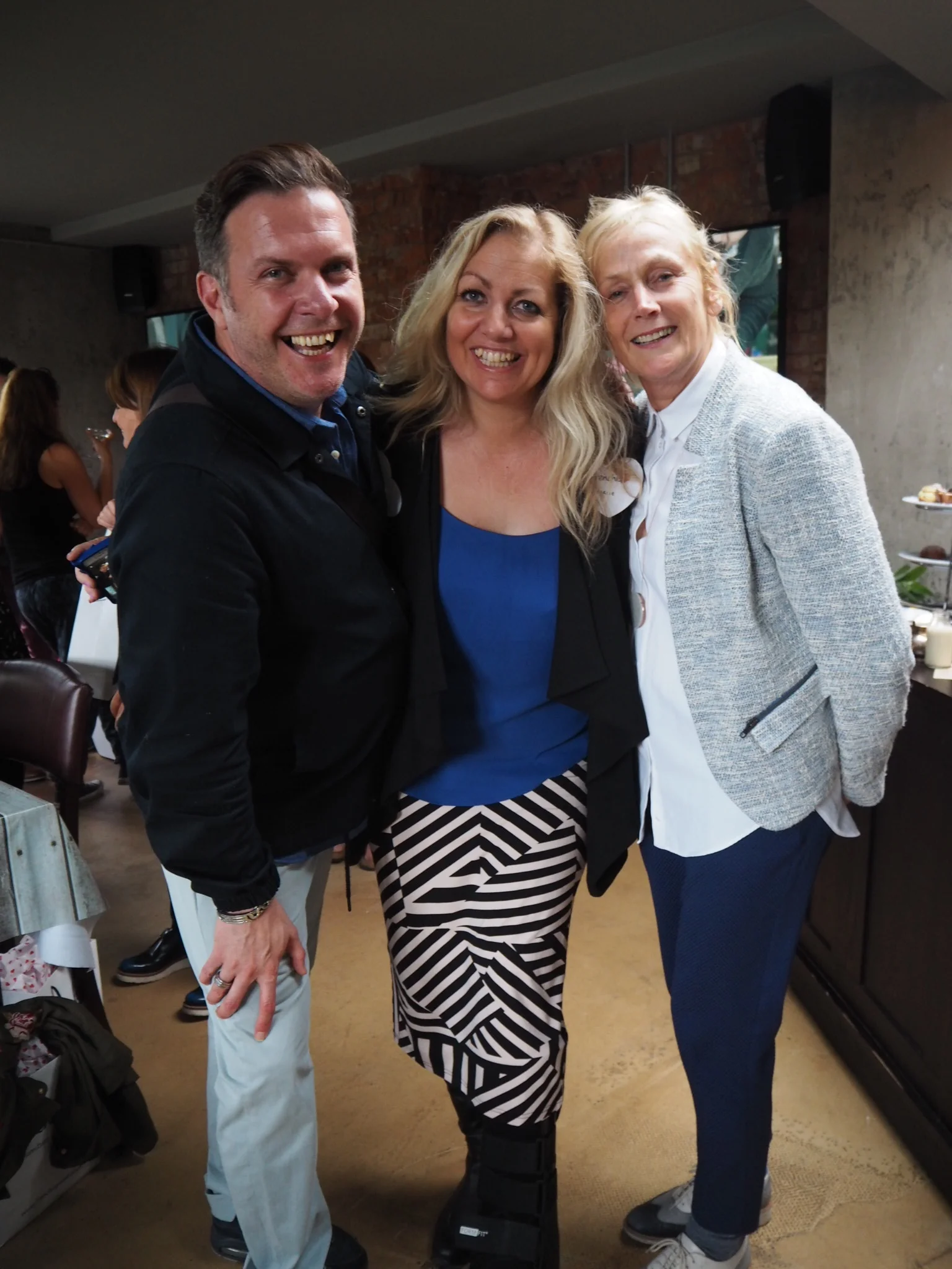 Oliver Thomas , Marcie Kobernus and Angela Bunt . Interior madness.