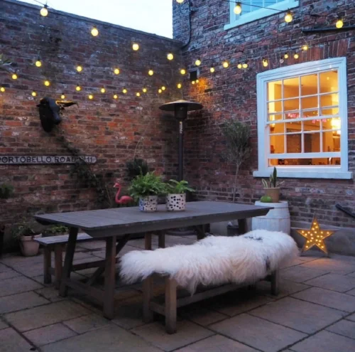 Courtyard or outdoor cinema space? Oh yes.