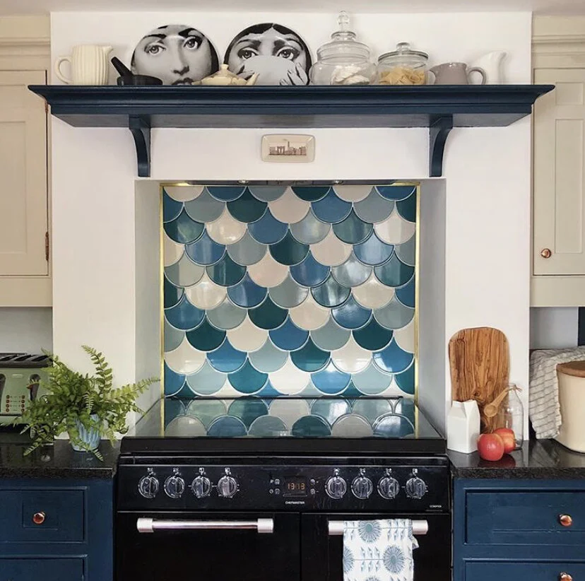 You don’t need many tiles to update a splash back to great effect: Kitchen, Melanie Lissack .