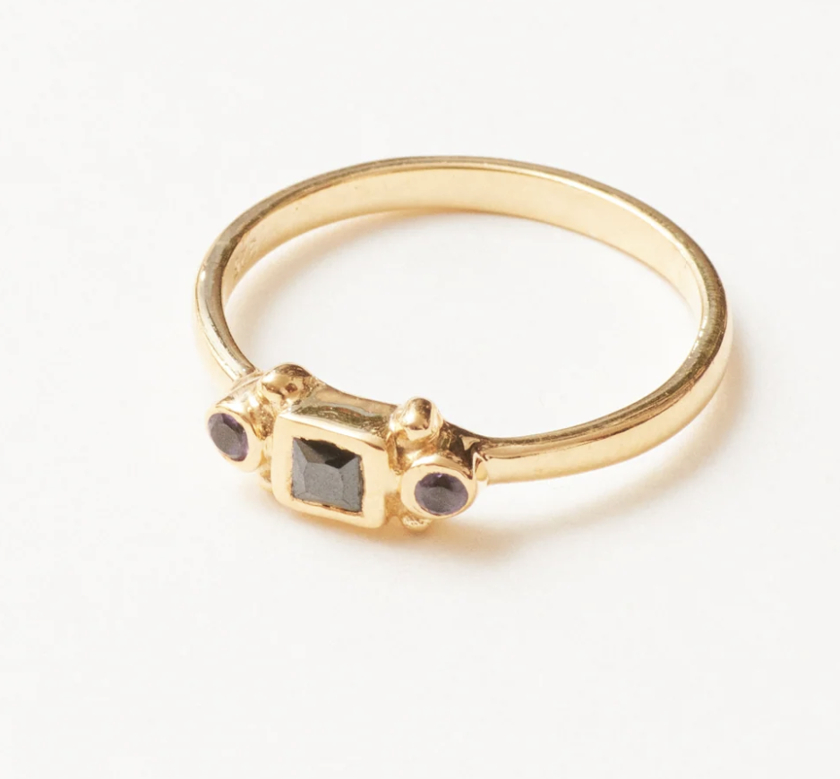 Onyx &amp; Amethyst Ring - Carousel, £50