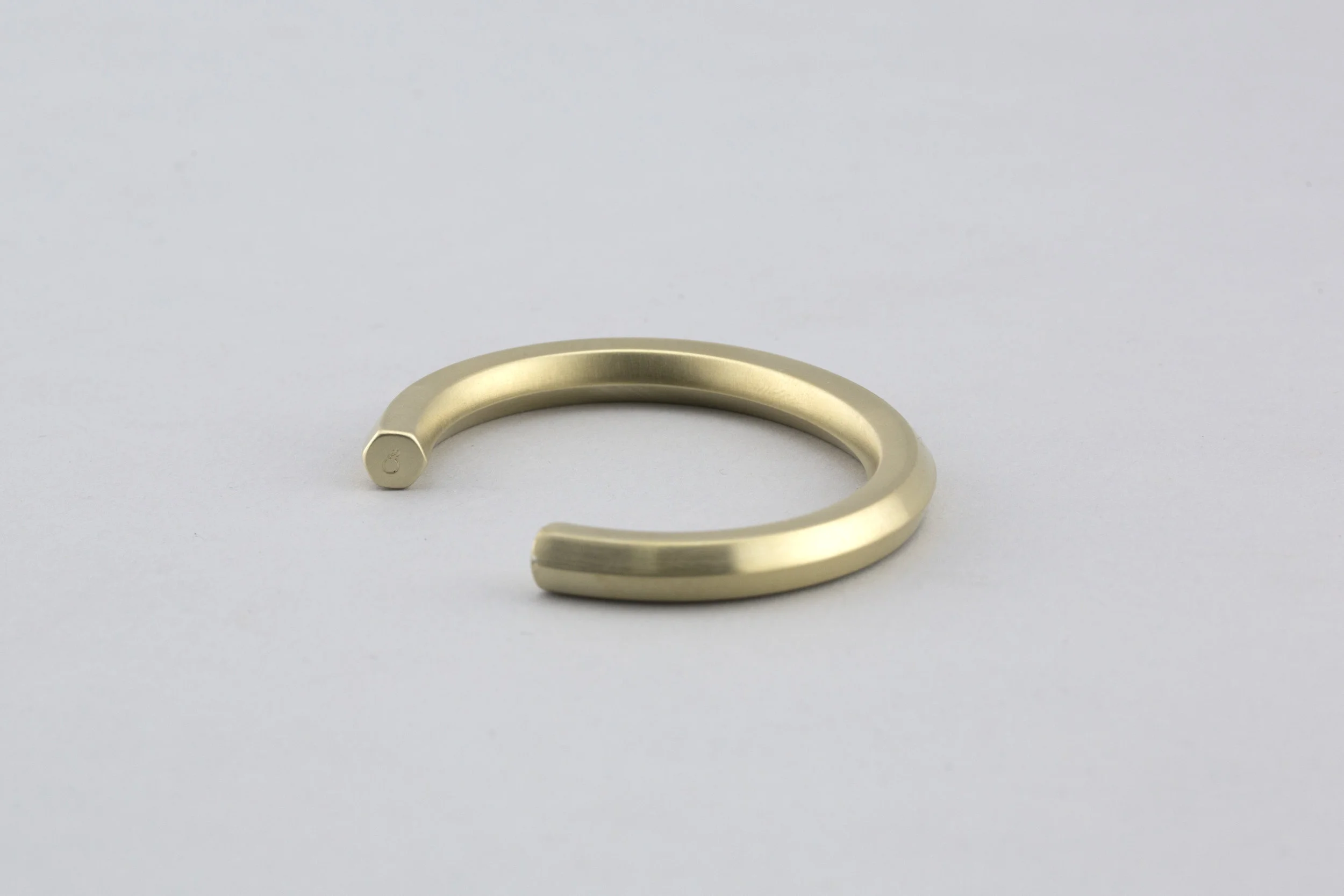 gold-mate-angle.jpg