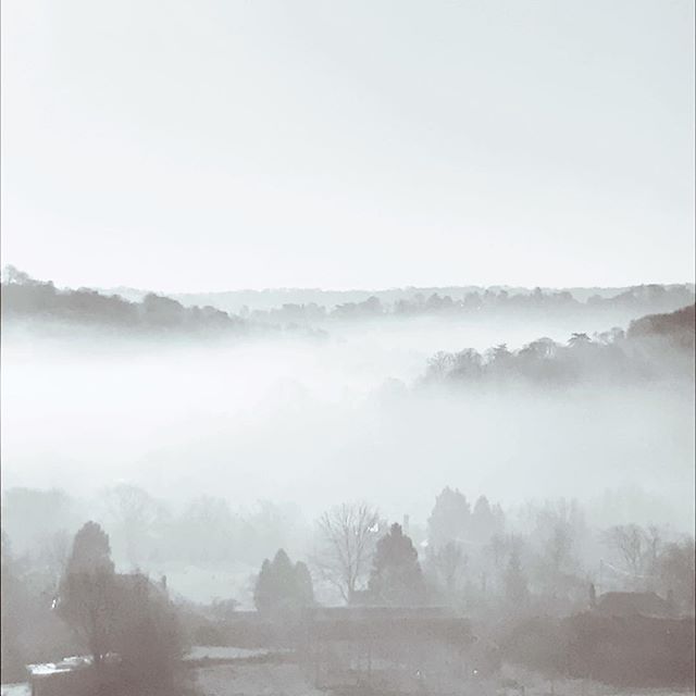 Photo-a-day #15 - Another foggy day over Bath and the surrounding area, photograph taken from Brassknocker Hill
&bull;
&bull;
&bull;
#photoaday #bath #home #fog #photography #blackandwhite #landscape #ipreview @preview.app