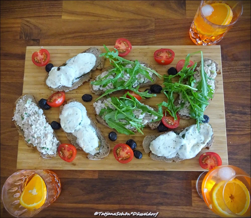 Втроём соображали :-)