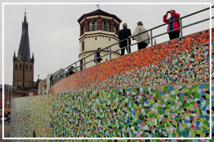 Вдоль по правому берегу