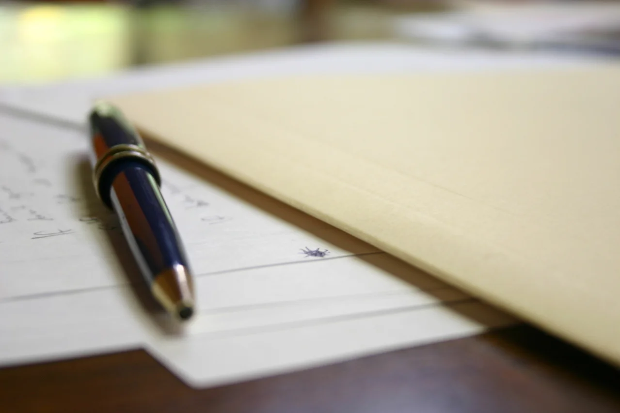 beauty-of-writing-1534048-1279x852.jpg