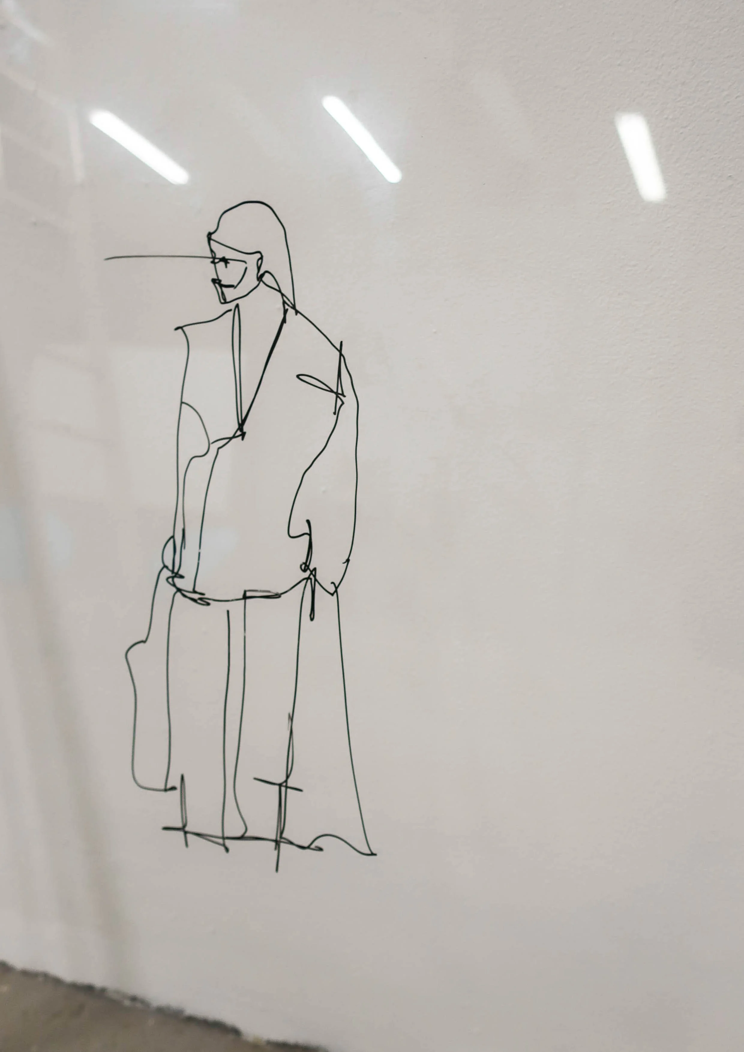 COLLECTION_BODY ON GLASS_FRONT_02.JPG