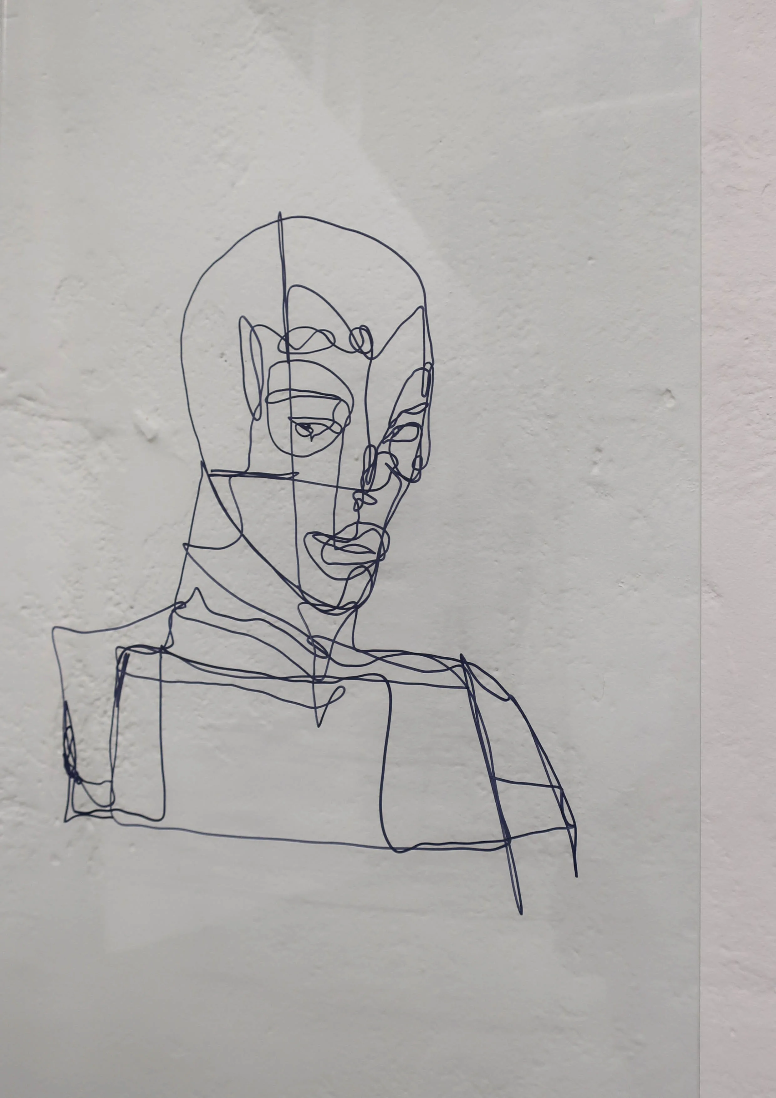 COLLECTION_WOMAN WEARING MASK_DETAIL_01.JPG