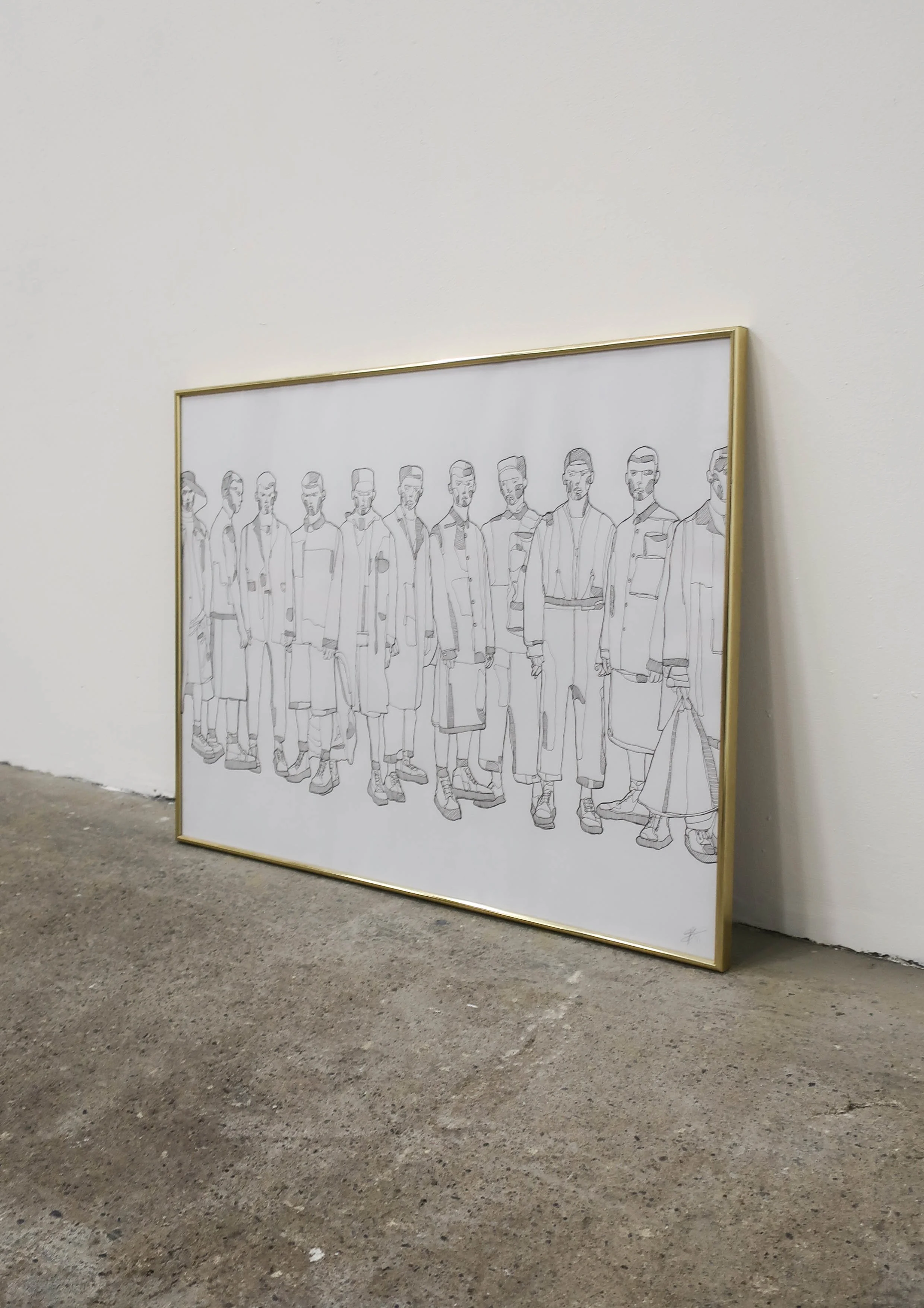 COLLECTION_STANDING MEN_SIDE_01.JPG