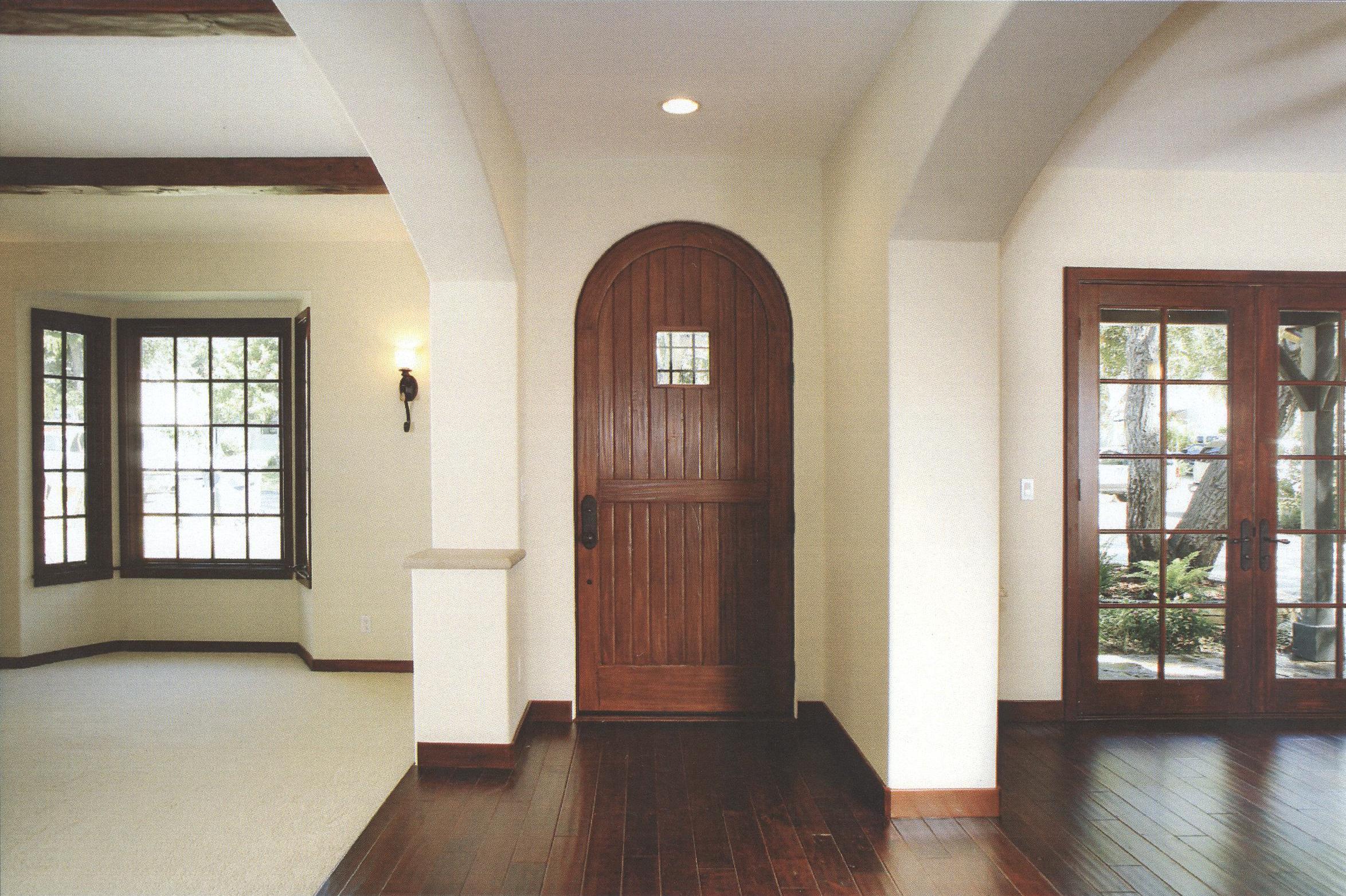 foyer.jpg