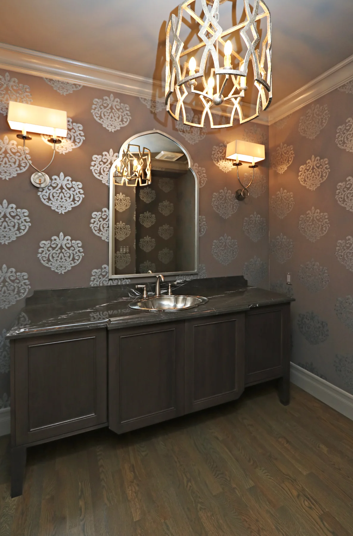 sm_27_Bathroom.jpg