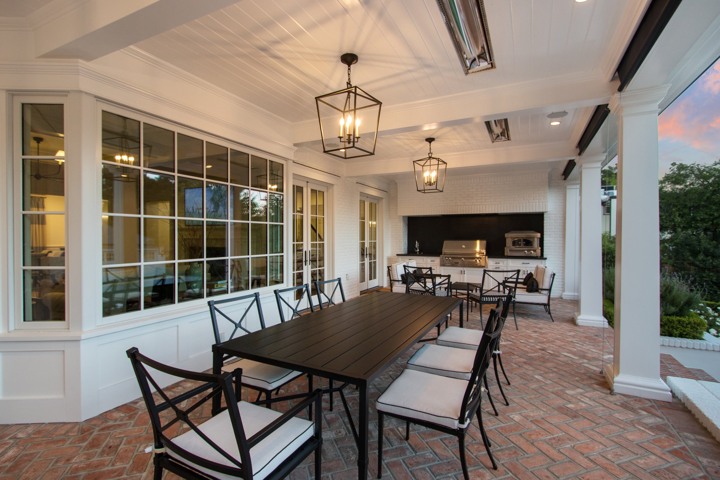 18_RearPorch.jpg