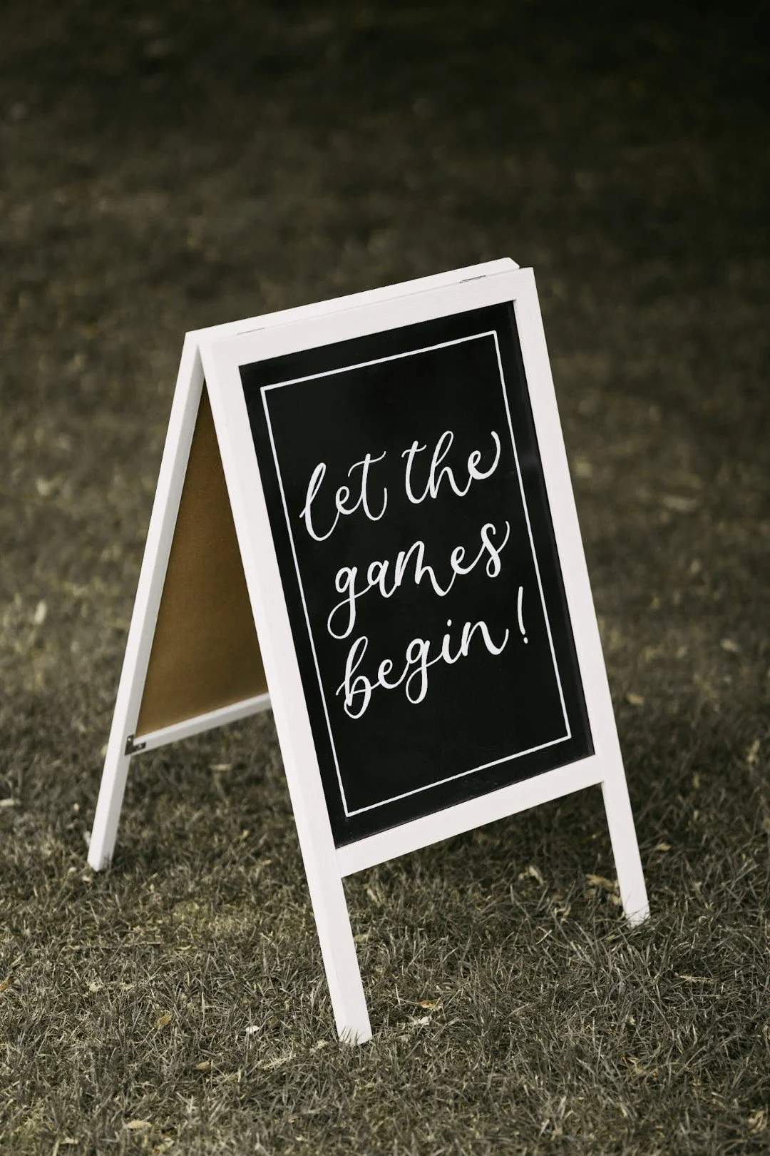 Lawn games and activities for guest entertainment at Cooling Castle Barn