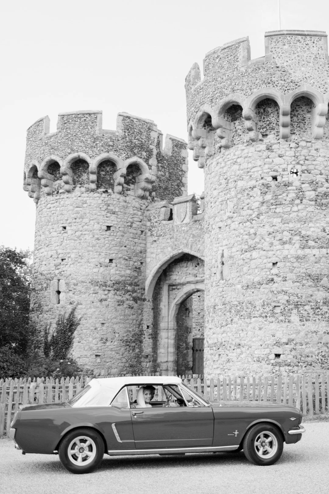 castle-vintage-car.jpg