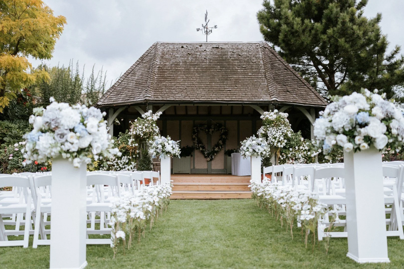 outdoor-wedding-pavilion (2).jpg