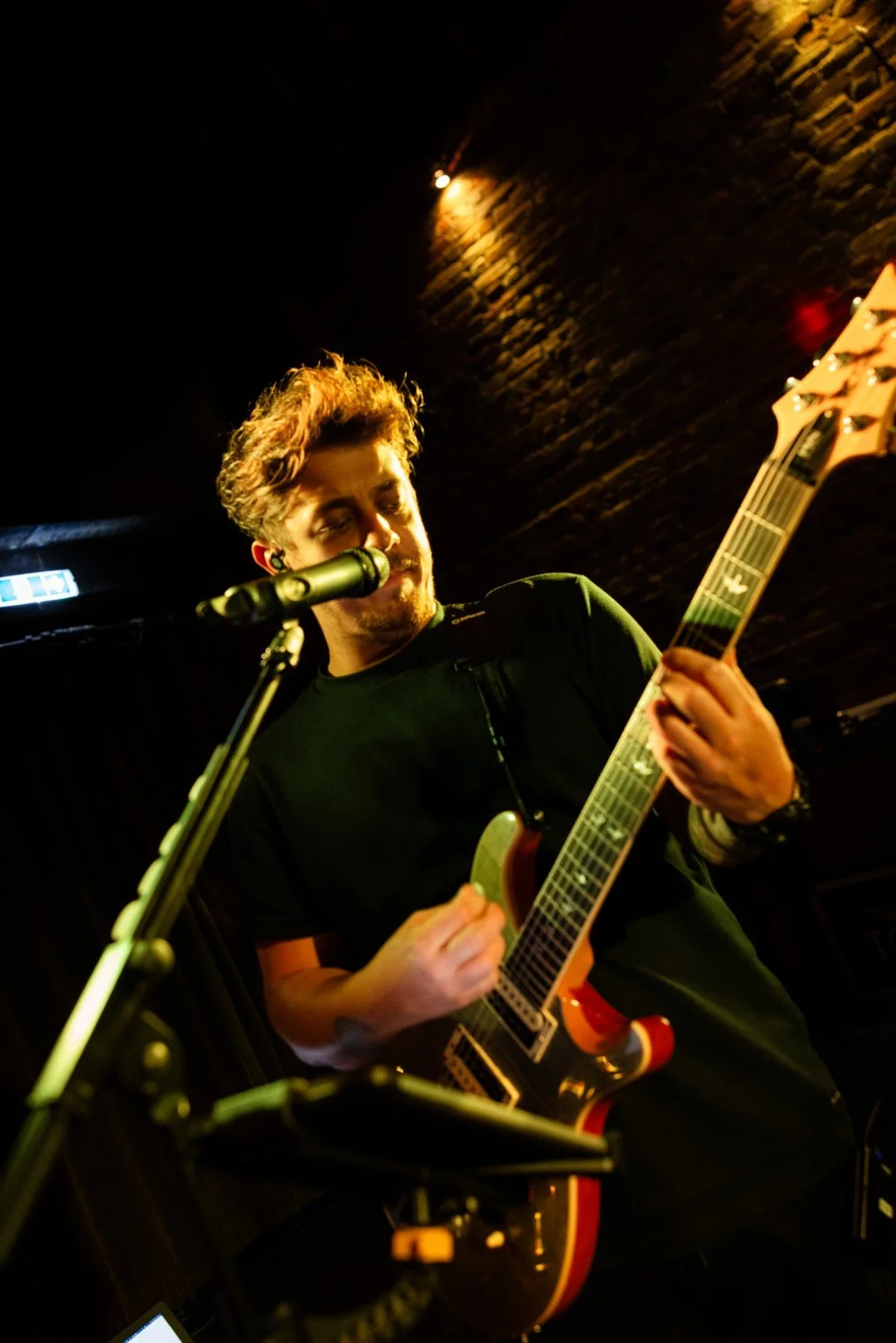 band-guitar-singer (2).jpg
