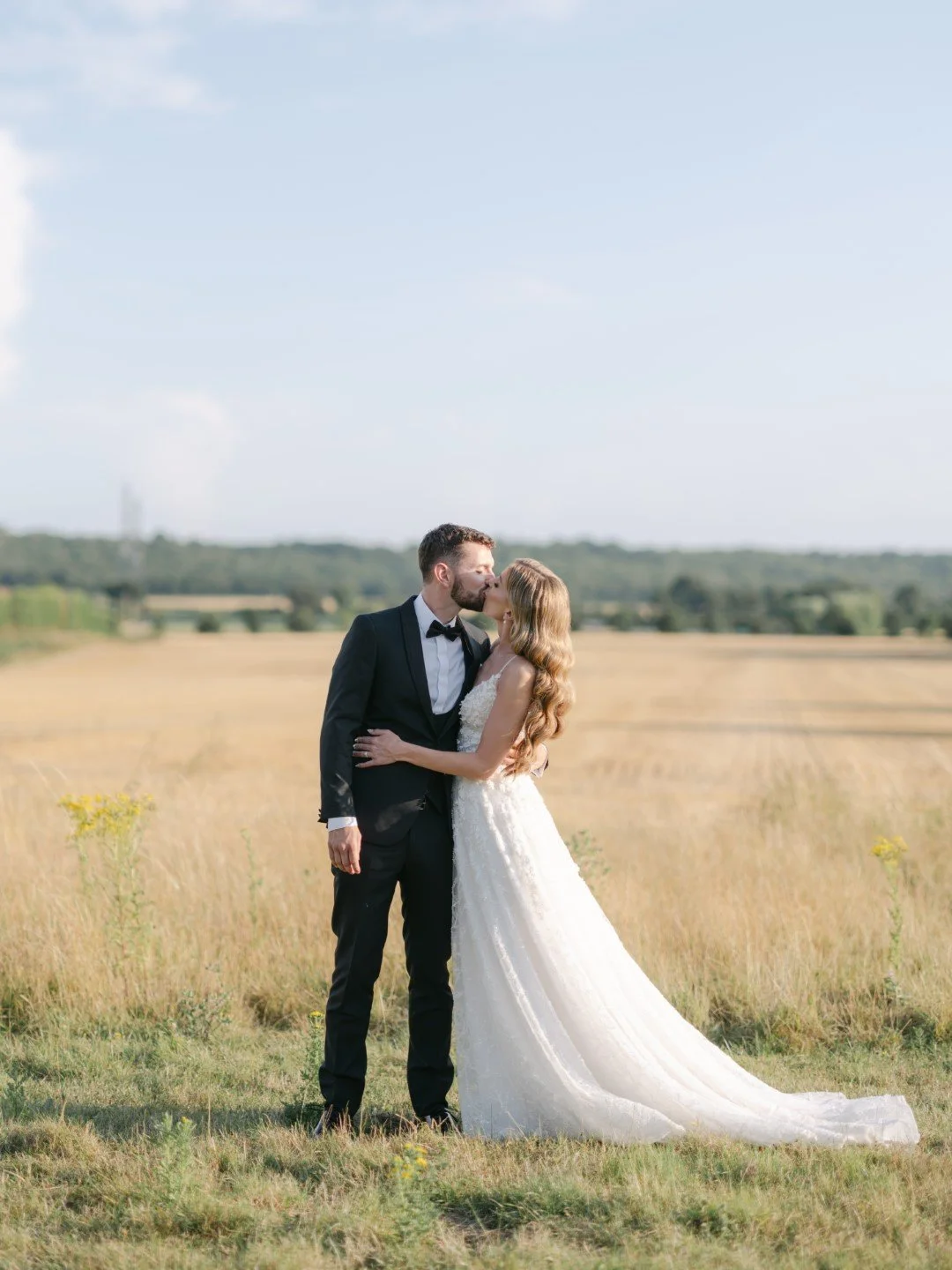 countryside-wedding-bride-groom.jpg
