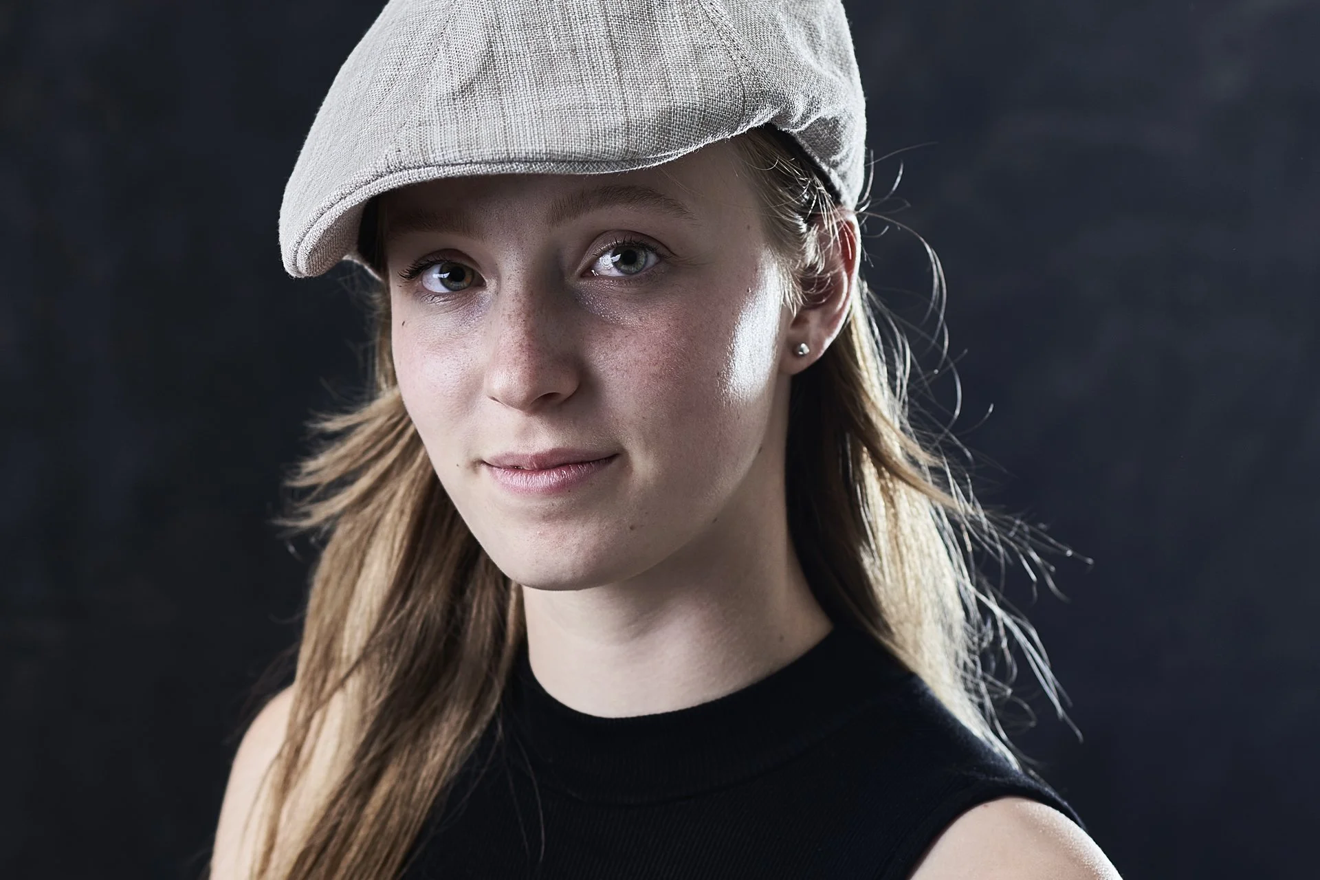 Nina_Portrait_2023_07_188828-1.jpg