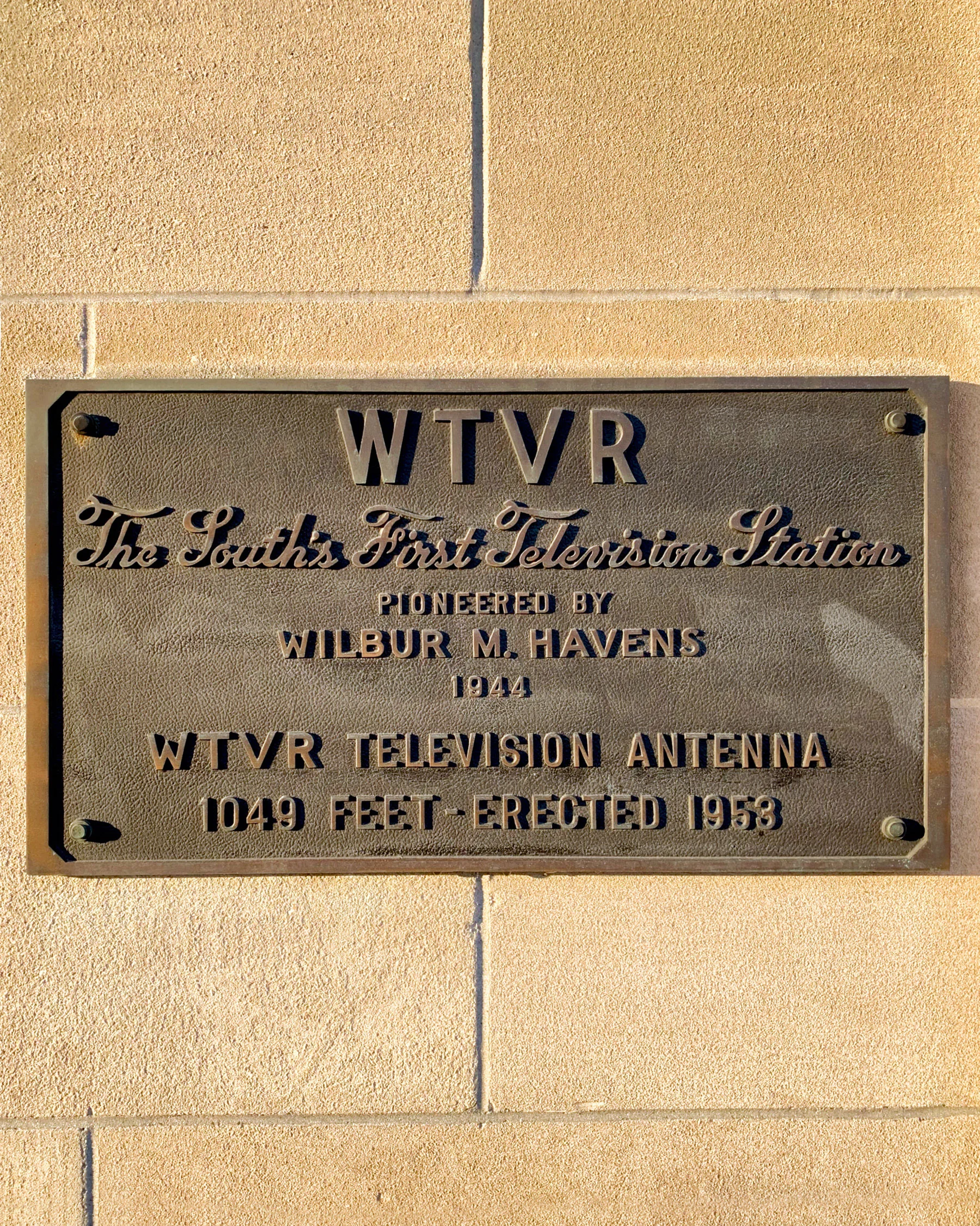 I love this plaque—and now we know how tall the antenna is!