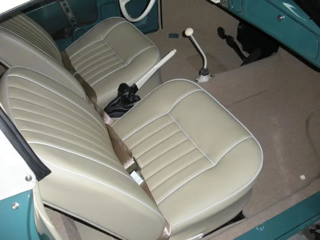 407 Seats & carpet_JPG.jpg