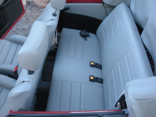 513 Rear seat_jpg.jpg