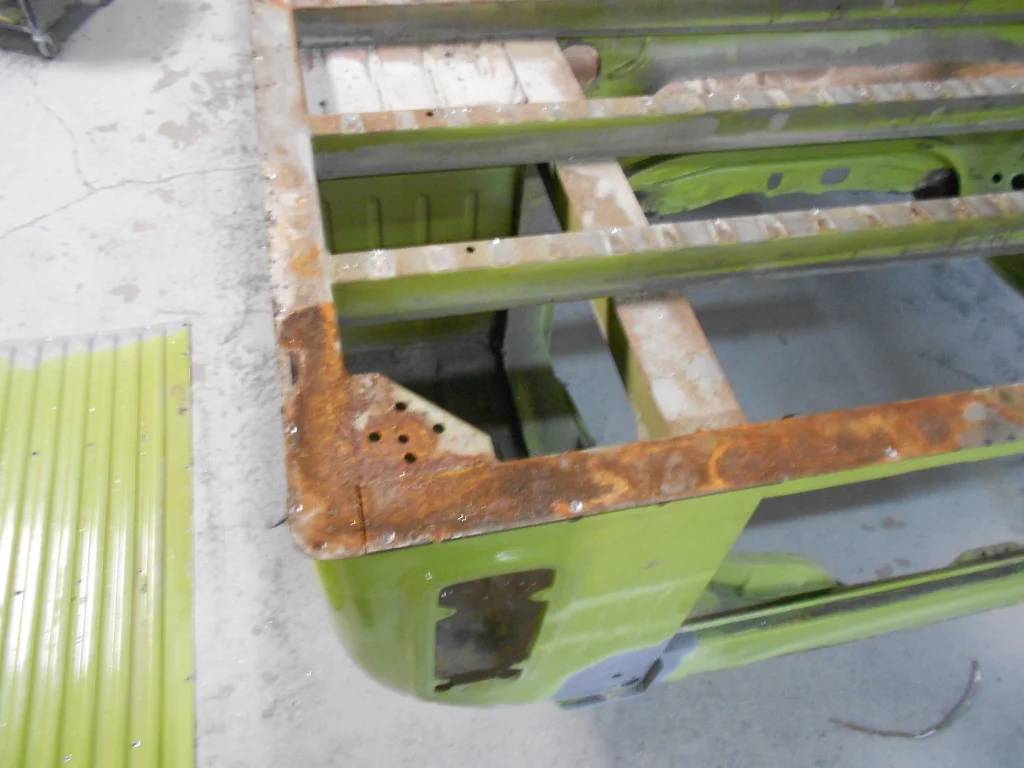 150 Corner rust.JPG