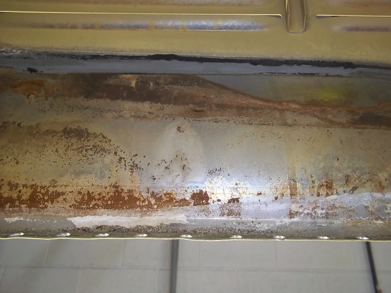 452 Inner RR Rust.JPG