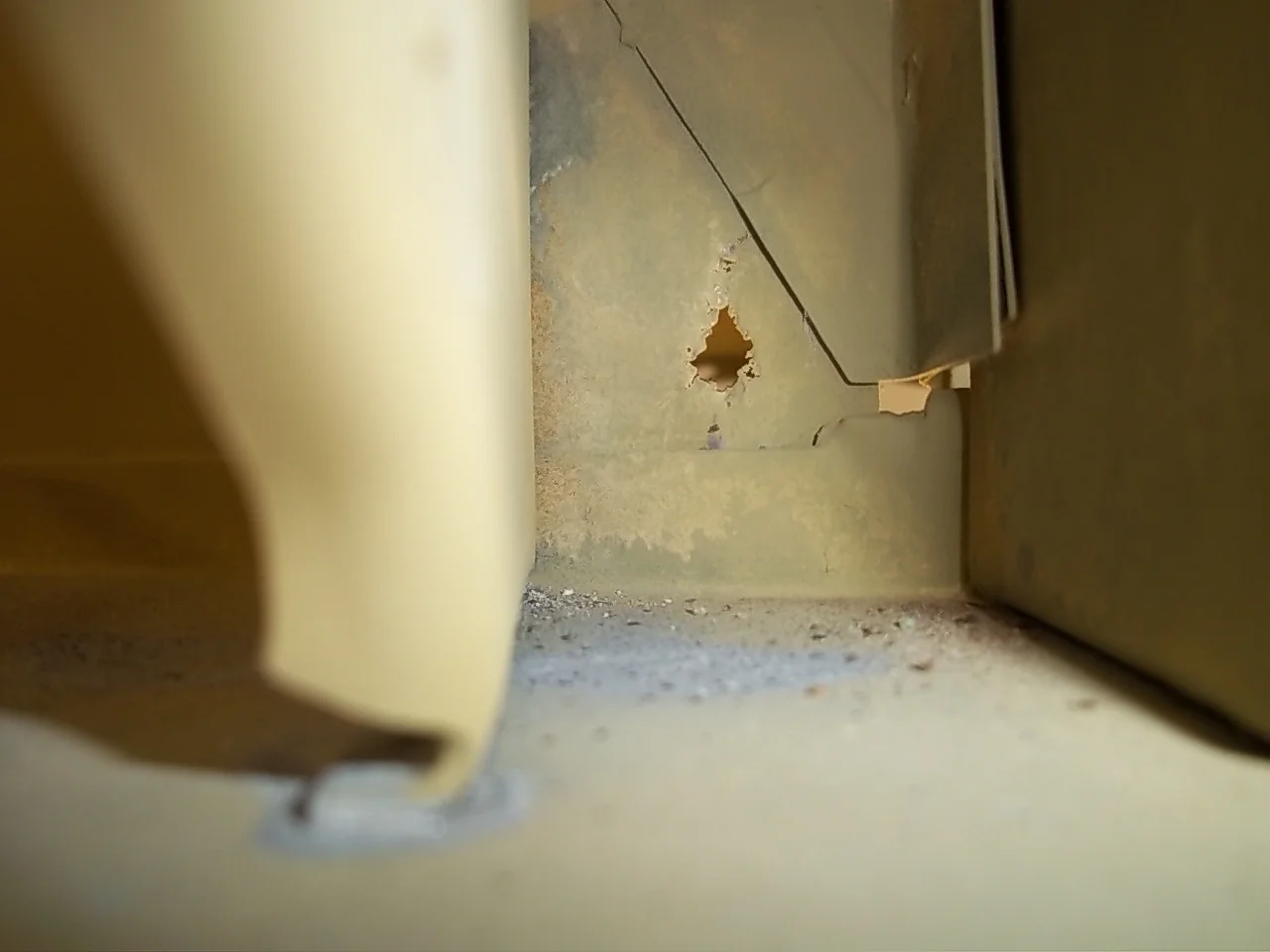 457 Inner RR Rust.JPG